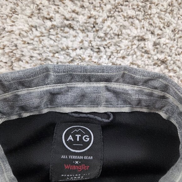 Wrangler ATG Shirt Mens Large Plaid Long Sleeve Hiking Outdoor Button Up - Picture 2 of 7